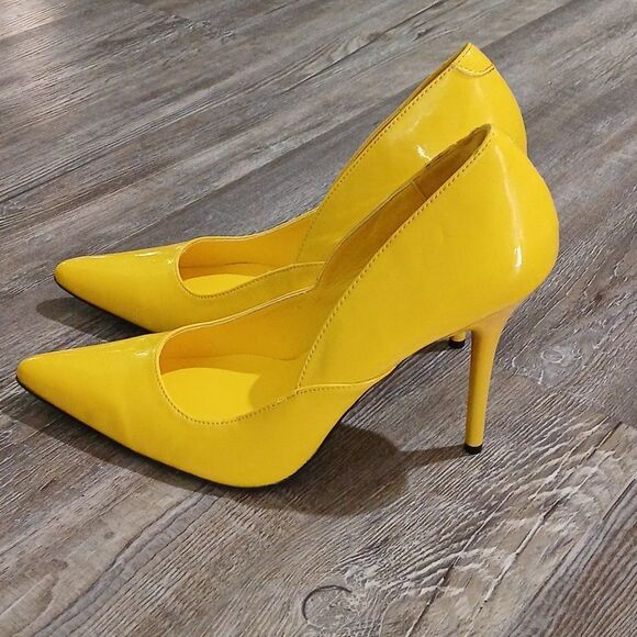 Pleaser Milan-01 patent yellow pointed toe 4.5" stiletto heels Sz 10 NWOT - Picture 3 of 11